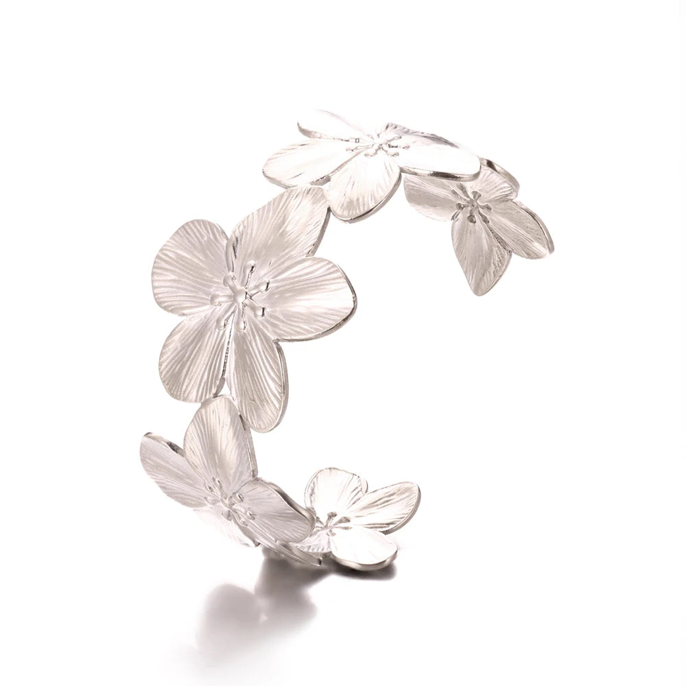 Exquisite Classic Bump Pattern Opening Bangle Bracelet for Women, Gold-Tone Stainless Steel Cuff Bracelet, Jewelry Gift